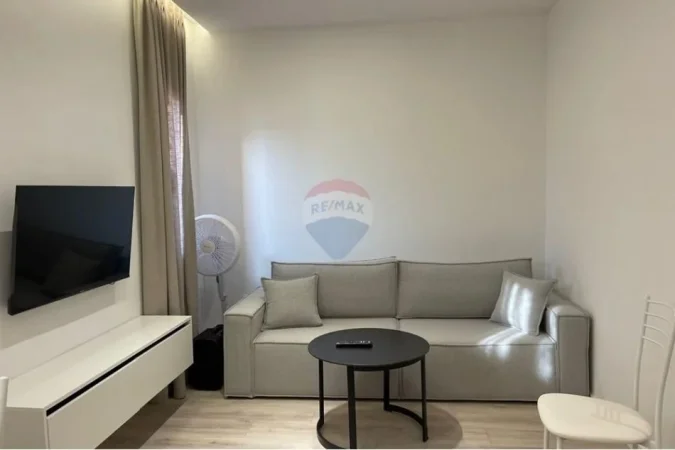 Tirane, jepet me qera apartament 1+1 , 50 m² 600 € (Rruga 5 Maji, Tiranë) ID: 530201042-147