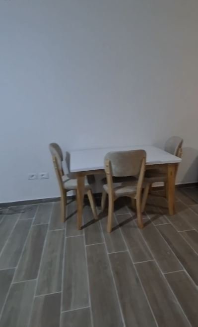 Jepet me Qera Apartament 2+1 ne 5 Maji Modern ,   500 €URO