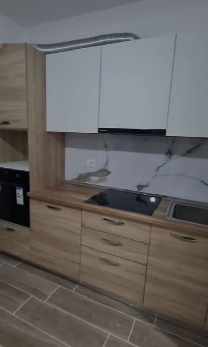 Jepet me Qera Apartament 2+1 ne 5 Maji,      500 €URO