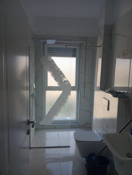 Jepet me Qera Apartament 1+1 pas Concordit, zona 5 Maji,    470 €URO