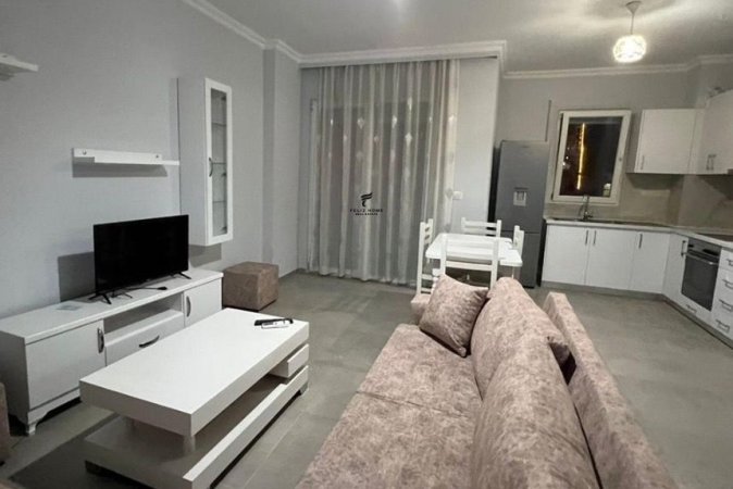 Tirane, jepet me qera apartament 1+1 Kati 3, 66 m² 450 € (ALI DEMI)