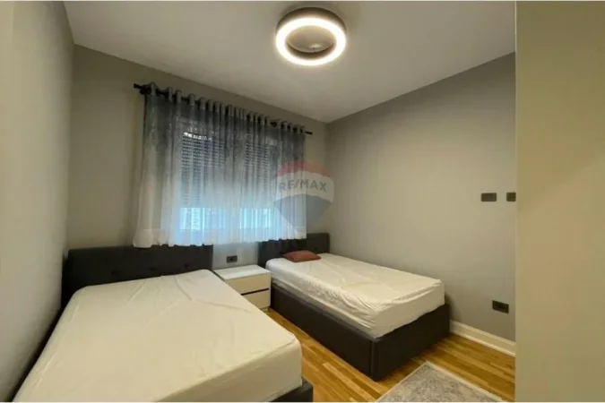 Tirane, jepet me qera apartament 3+1 , 150 m² 2.000 € (Joy Rezidencë, Tiranë) ID: 530181098-69