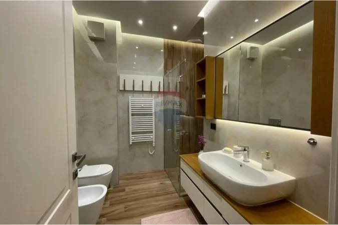 Tirane, jepet me qera apartament 3+1 , 150 m² 2.000 € (Joy Rezidencë, Tiranë) ID: 530181098-69