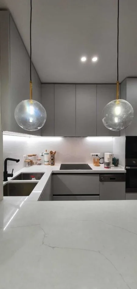 Tirane, jepet me qera apartament 1+1 Kati 4, 65 m² 500 € (Misto Mame, rruga Thoma Koxhaj)