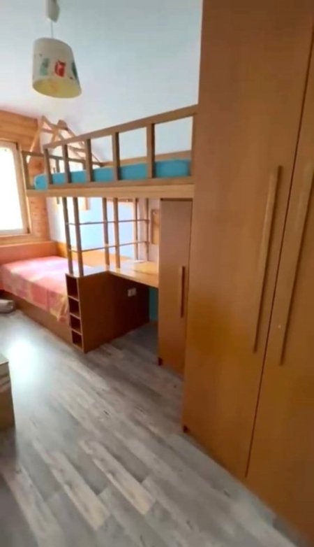 SHITET APARTAMENT 2+1 I MOBILUAR , GATI PËR BANIM TEK IRFAN TOMINI,  170.000 €uro
