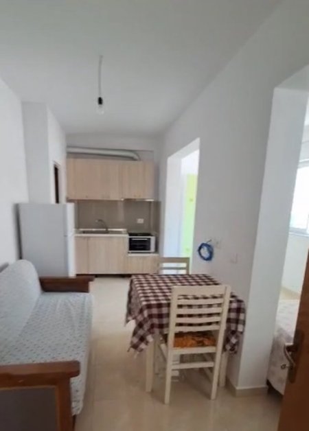 Tirane, jepet me qera garsonier Kati 1, 270 € 
