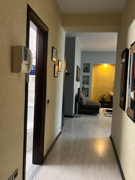 Jepet me Qera Apartament 2+1 tek Ish Ekspozita  afer Vasil Shantos ,   700 €uro