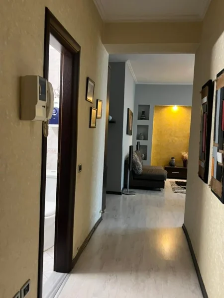 Jepet me Qera Apartament 2+1 tek Ish Ekspozita  afer Vasil Shantos ,   700 €uro