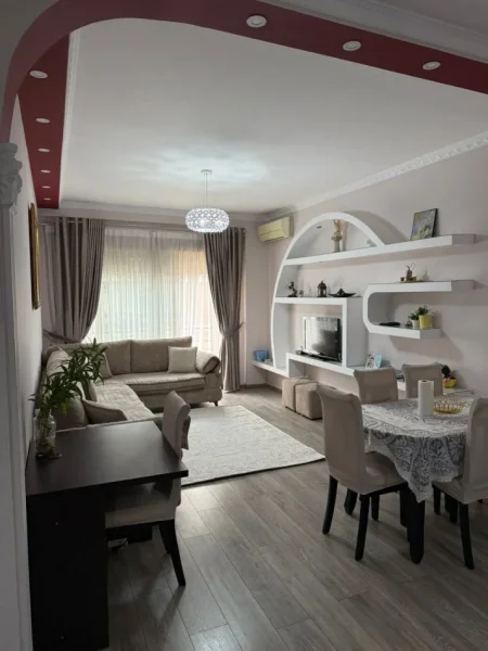 Jepet me qera apartament 1+1 Kati 5, 74 m² 600 € (Rruga Don Bosko, Kompleksi Vizion Plus)