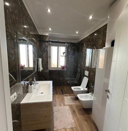 Tirane, shitet apartament 2+1 Kati 4, 124 m² 273.000 € (DON BOSKO)