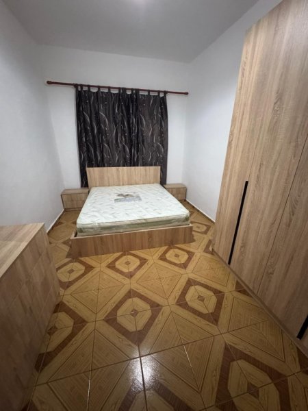 Tirane, jepet me qera apartament 1+1 Kati 2, 45 m² 500 € (Gjimnazi Besnik Sykja)