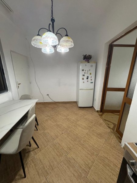 Tirane, jepet me qera apartament 1+1 Kati 2, 45 m² 500 € (Gjimnazi Besnik Sykja)
