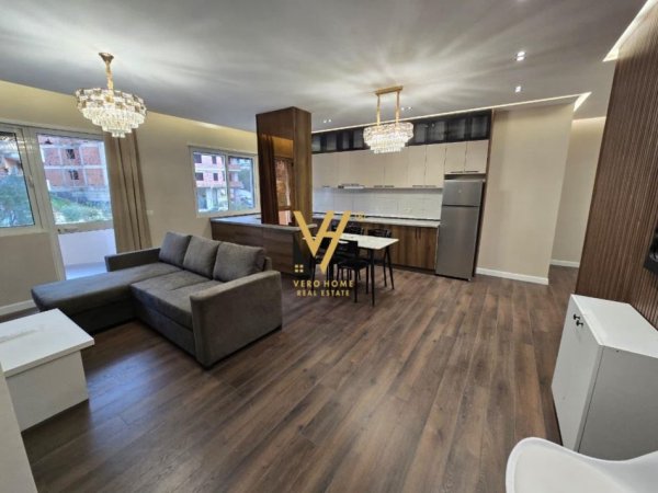 Tirane, jepet me qera apartament 2+1+Ballkon Kati 2, 85 m² 550 € (KOPSHTI BOTANIK)