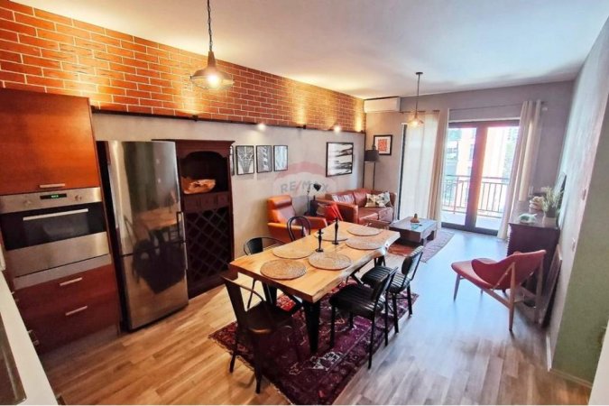 Tirane, shitet apartament 2+1 , 107 m² 250.000 € (Astir)