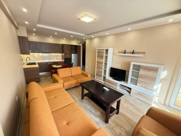 Tirane, jepet me qera apartament 2+1 Kati 2, 112 m² 600 € (Rruga Sabri Preveza)