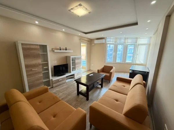 Tirane, jepet me qera apartament 2+1 Kati 2, 112 m² 600 € (Rruga Sabri Preveza)