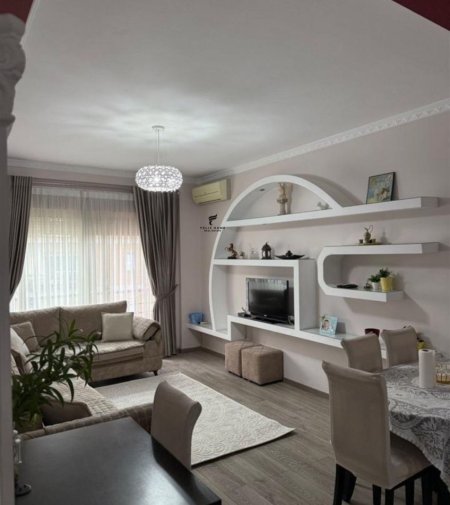 Tirane, jepet me qera apartament 1+1 Kati 5, 74 m² 550 € (DON BOSKO)