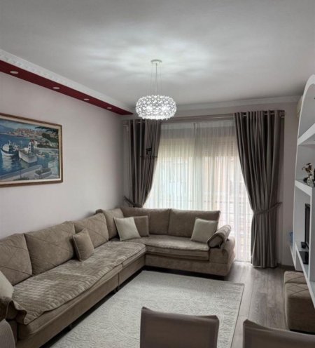 Tirane, jepet me qera apartament 1+1 Kati 5, 74 m² 550 € (DON BOSKO)