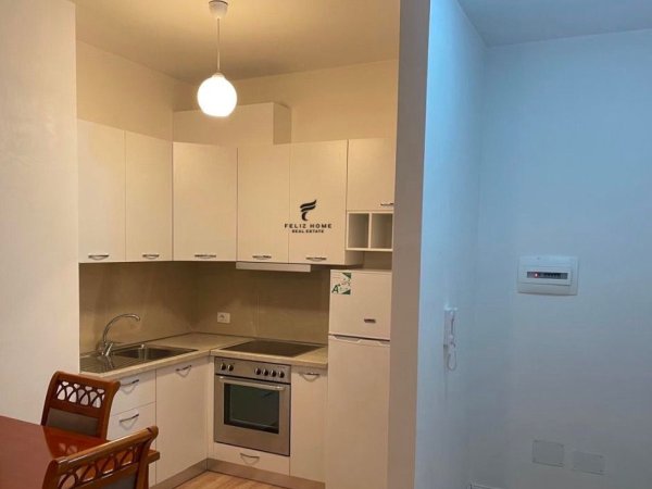 Tirane, jepet me qera apartament 1+1 Kati 2, 70 m² 600 € (SIRI KODRA)