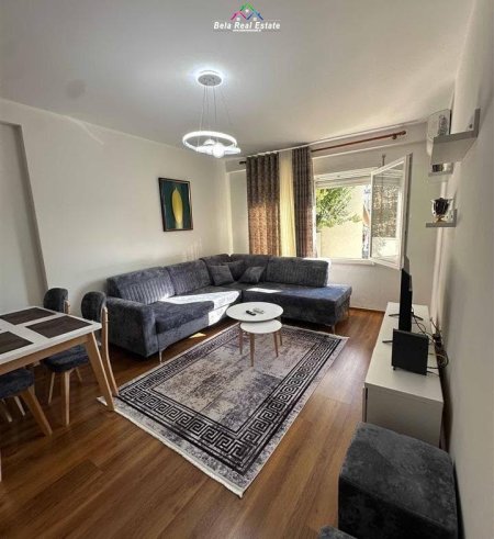 Tirane, jepet me qera apartament 1+1 Kati 6, 60 m² 700 € (Kompleksi Niku)