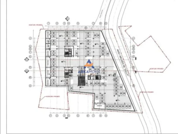 Tirane, shitet ambjent biznesi Kati 9, 6.000 m²