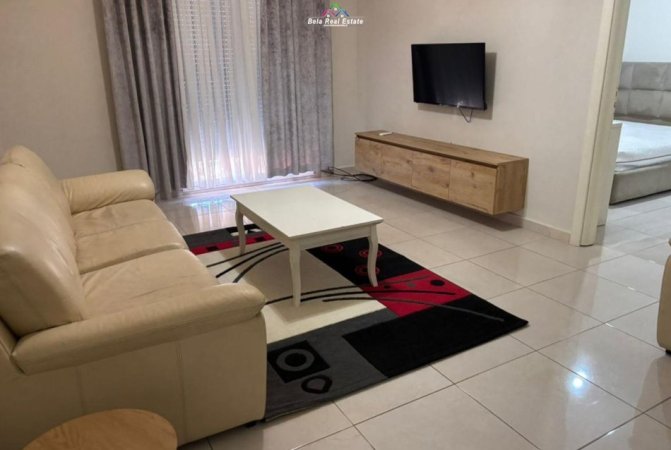 Tirane, jepet me qera apartament 2+1 Kati 2, 97 m² 650 € (Rruga Haxhi Hysen Dalliu)