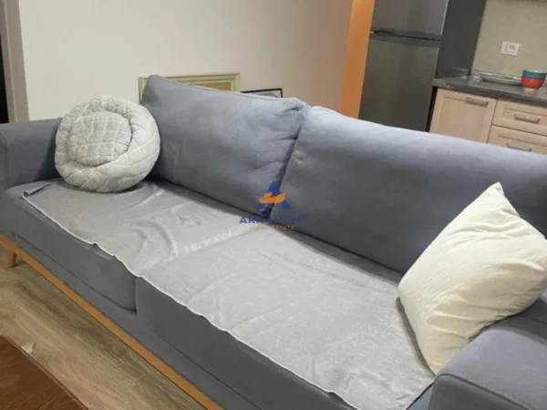 Tirane, jepet me qera apartament 1+1+Ballkon Kati 2, 55 m² 600 € 