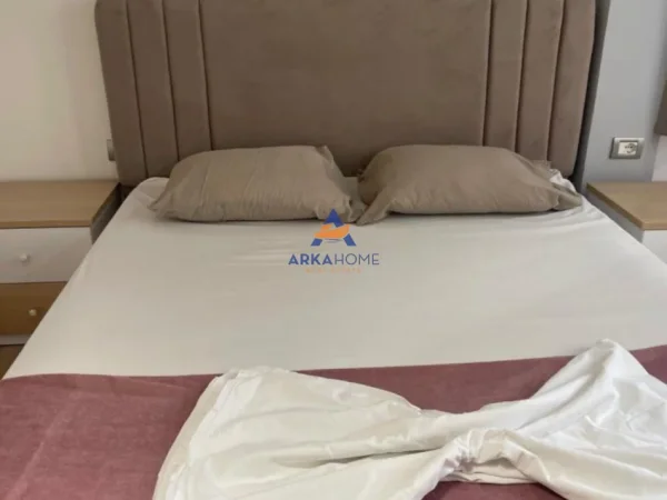 Tirane, jepet me qera apartament 1+1+Ballkon Kati 2, 55 m² 600 € 