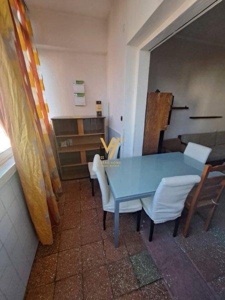 Tirane, jepet me qera apartament 2+1+Ballkon Kati 5, 72 m² 500 € (RRUGA E ELBASANIT)