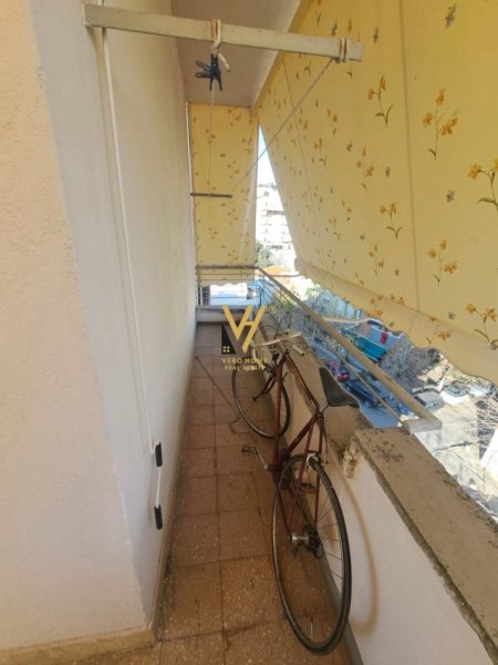 Tirane, jepet me qera apartament 2+1+Ballkon Kati 5, 72 m² 500 € (RRUGA E ELBASANIT)