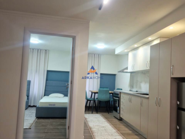 Tirane, jepet me qera apartament 2+1 Kati 0, 84 m² 700 € 