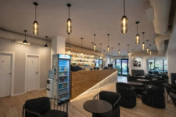 Tirane, shes ambjent biznesi Kati 1, 170 m² (Rruga e Kavajes)