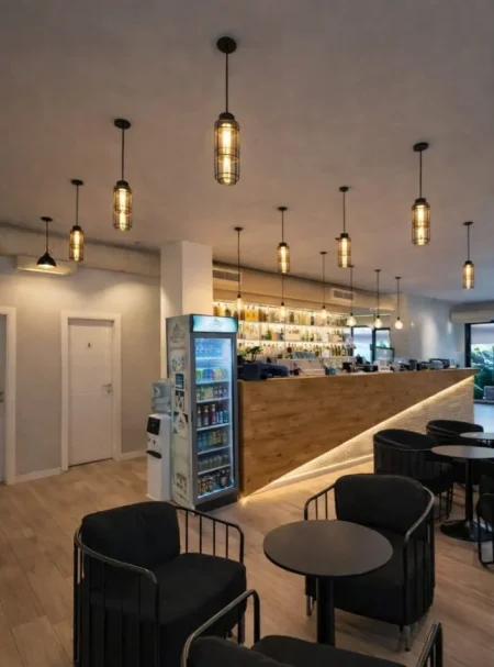 Tirane, shes ambjent biznesi Kati 1, 170 m² (Rruga e Kavajes)