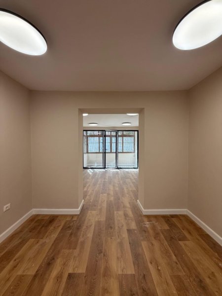 Tirane, shitet apartament 2+1+Ballkon Kati 2, 109 m² 252.000 € (Rruga Margarita Tutulani)