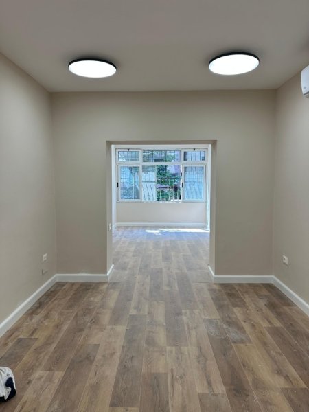 Tirane, shitet apartament 2+1+Ballkon Kati 2, 109 m² 252.000 € (Rruga Margarita Tutulani)