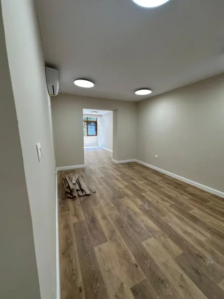 Tirane, shitet apartament 2+1+Ballkon Kati 2, 109 m² 252.000 € (Rruga Margarita Tutulani)