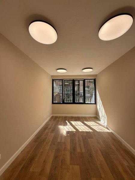 Tirane, shitet apartament 2+1+Ballkon Kati 2, 109 m² 252.000 € (Rruga Margarita Tutulani)