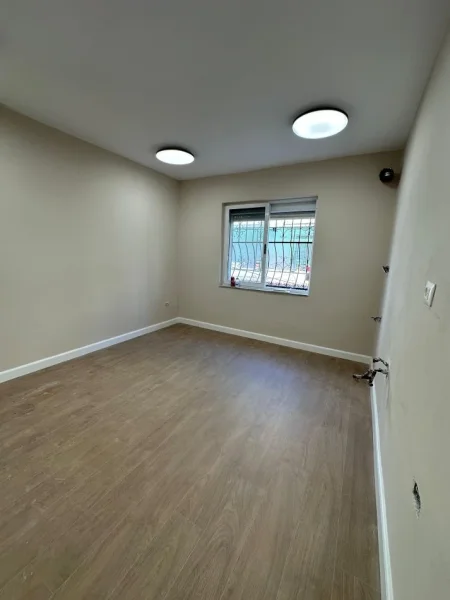 Tirane, shitet apartament 2+1+Ballkon Kati 2, 109 m² 252.000 € (Rruga Margarita Tutulani)