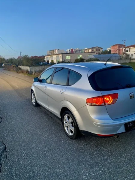 Kavaje, shes makine Seat altea xl Benzin+Gaz, gri metalizato manuale Kondicioner 212.000 km 3.100 €