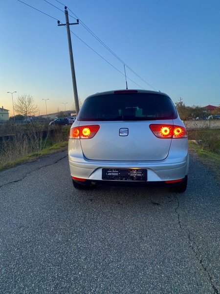 Kavaje, shes makine Seat altea xl Benzin+Gaz, gri metalizato manuale Kondicioner 212.000 km 3.100 €