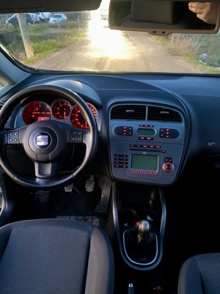 Kavaje, shes makine Seat altea xl Benzin+Gaz, gri metalizato manuale Kondicioner 212.000 km 3.100 €