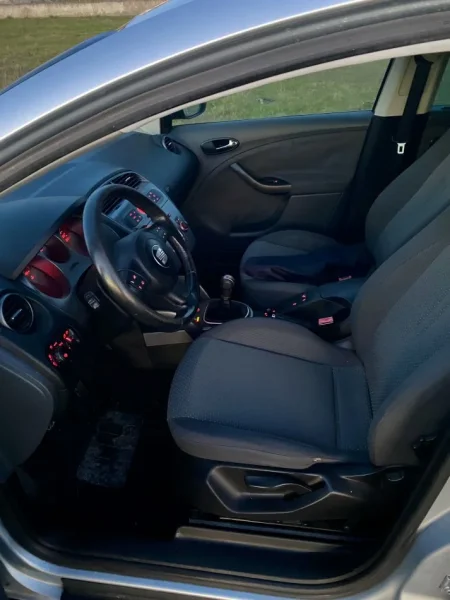 Kavaje, shes makine Seat altea xl Benzin+Gaz, gri metalizato manuale Kondicioner 212.000 km 3.100 €