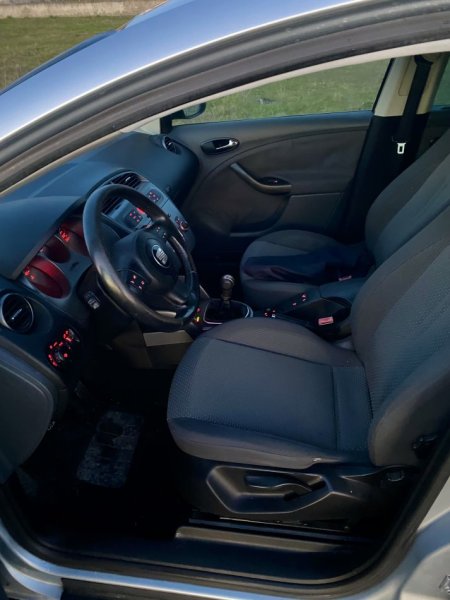 Kavaje, shes makine Seat altea xl Benzin+Gaz, gri metalizato manuale Kondicioner 212.000 km 3.100 €