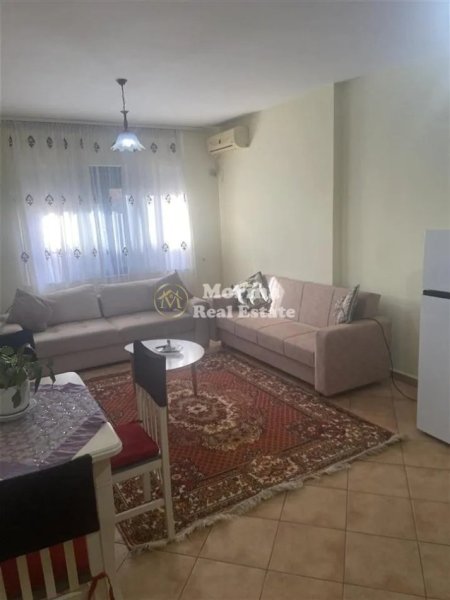 Tirane, jepet me qera apartament 1+1 Kati 2, 60 m² 500 € (Selvia)