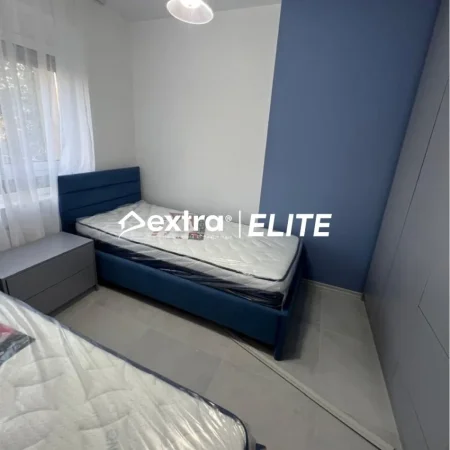 Tirane, jepet me qera apartament 2+1 Kati 4, 70 m² 800 € (Pazari i Ri)