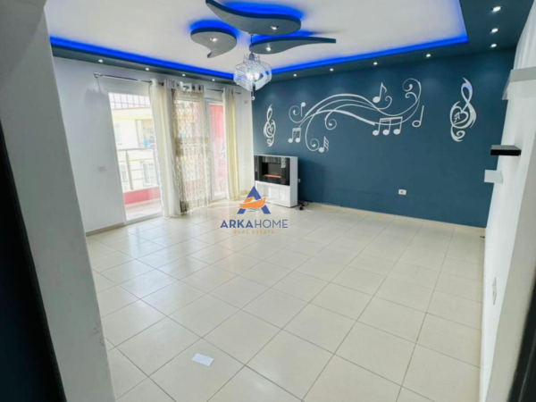Tirane, shitet apartament 2+1+Ballkon Kati 8, 90 m² 135.000 € 