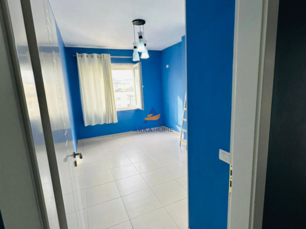 Tirane, shitet apartament 2+1+Ballkon Kati 8, 90 m² 135.000 € 