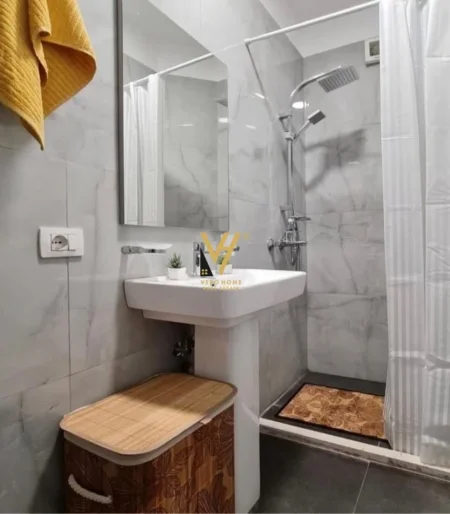 Tirane, shitet garsonier Kati 4, 35 m² 81.000 € (KRISTAL CENTER)