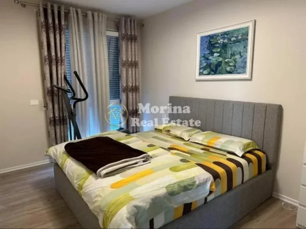 Tirane, jepet me qera apartament 2+1 Kati 3, 106 m² 800 € (Don Bosko)