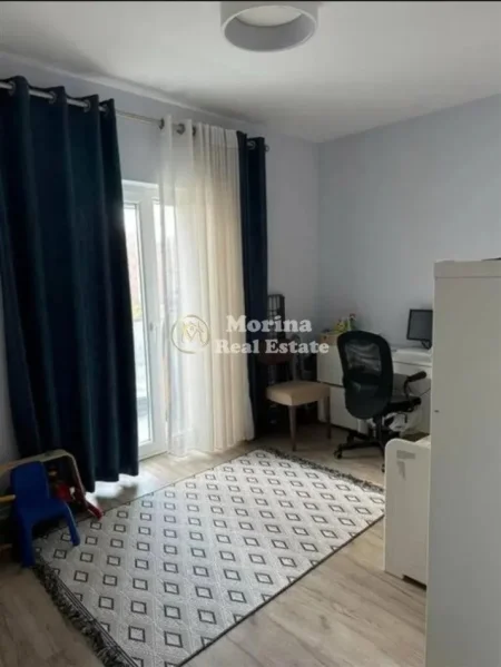 Tirane, jepet me qera apartament 2+1 Kati 3, 106 m² 800 € (Don Bosko)